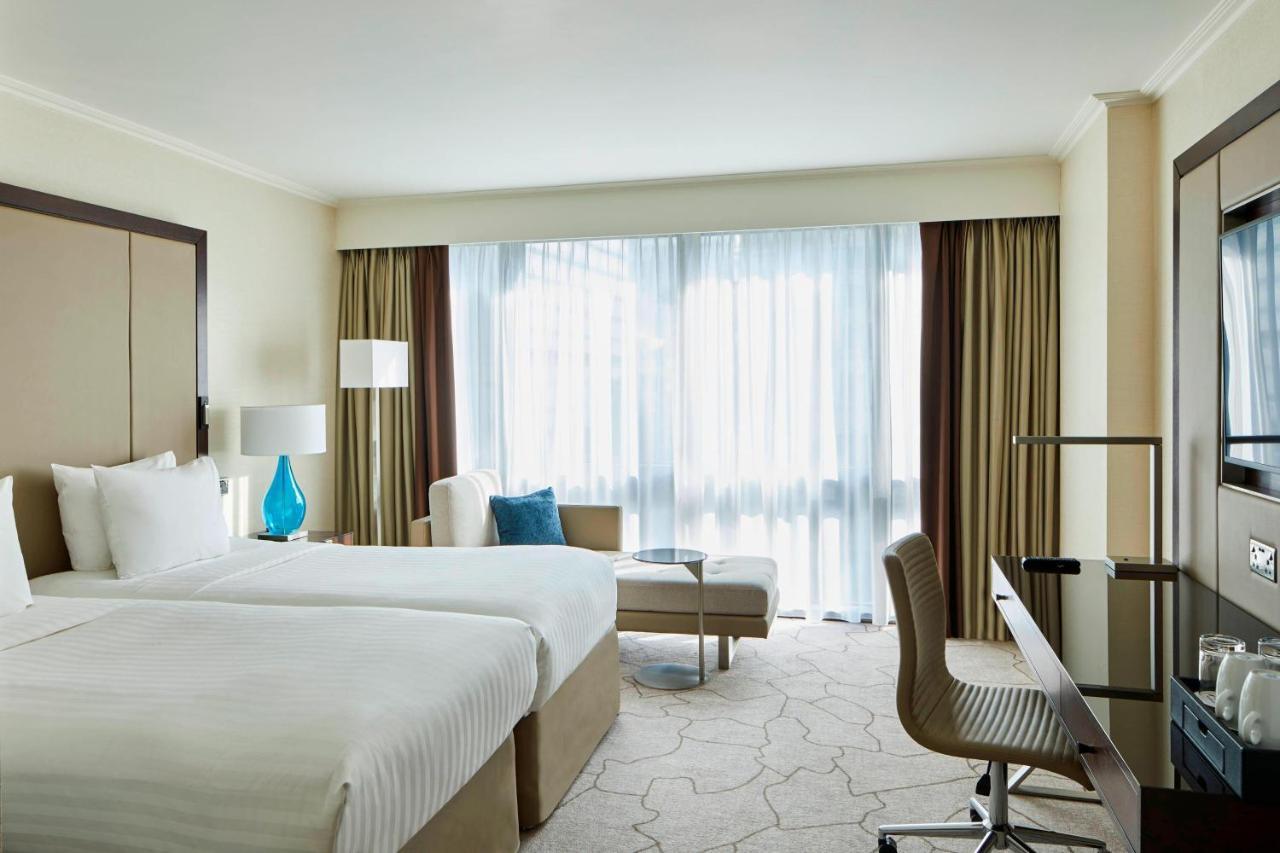 London Marriott Hotel Canary Wharf Exterior foto A room at the hotel