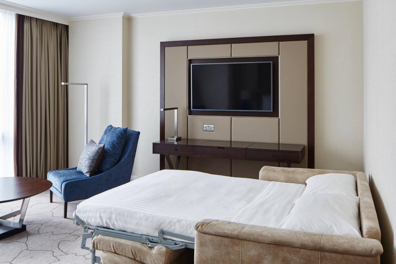 London Marriott Hotel Canary Wharf Exterior foto A sofa bed