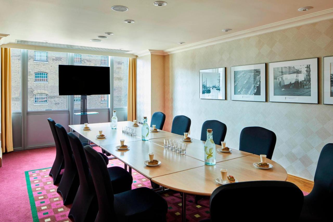 London Marriott Hotel Canary Wharf Exterior foto Meeting room